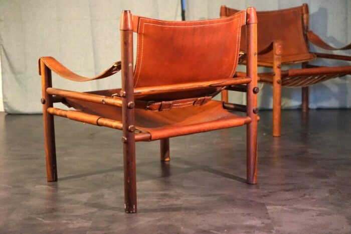 vintage scandinavian sirocco safari teak lounge chairs in cognac leather by arne norell for arne norell ab 1960s set of 2 8017