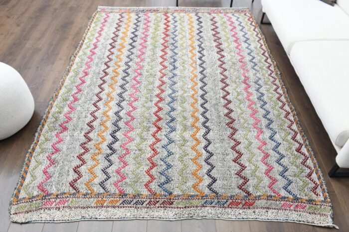 vintage turkish kilim rug 1