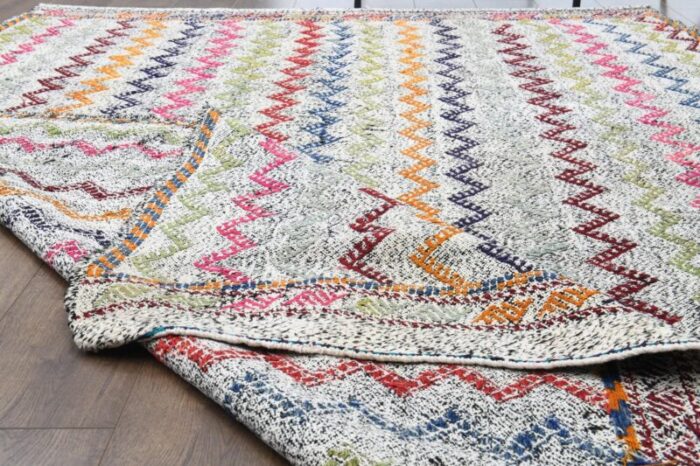 vintage turkish kilim rug 4