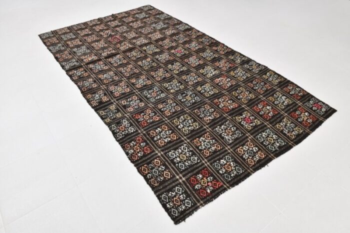 wool kilim back 4